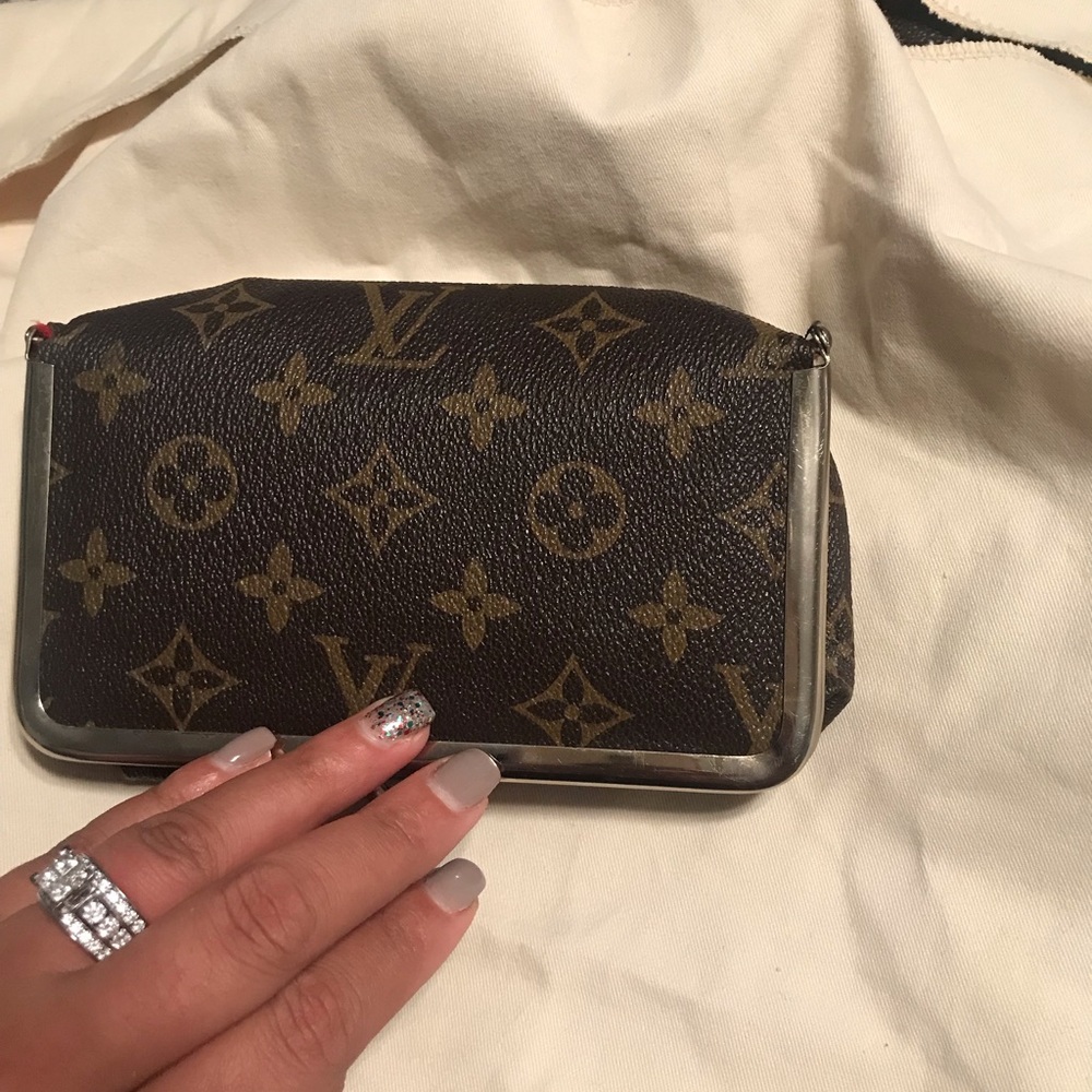 Vintage clutch or mini make up case